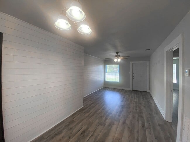 2457 Cincinnati Ave in San Antonio, TX - Building Photo - Building Photo