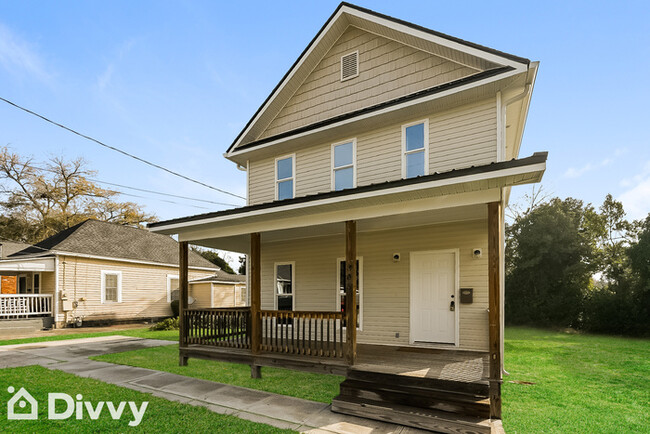 305 Grant Ave in Macon, GA - Foto de edificio - Building Photo