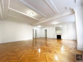 WEST 58 STREET in New York, NY - Building Photo