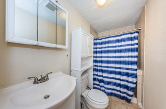 1104 E Genesee St in Tampa, FL - Building Photo - Building Photo