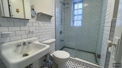 48-35 45th St in Queens, NY - Building Photo - Building Photo
