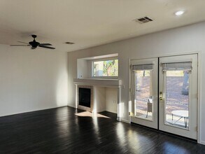 4481 El Presidio Dr in Las Vegas, NV - Building Photo - Building Photo