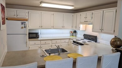 17580 NW Springville Rd, Unit #20 in Portland, OR - Building Photo - Building Photo
