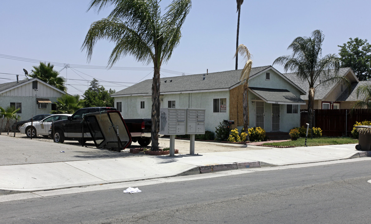 1332 N Mt Vernon Ave in Colton, CA - Foto de edificio