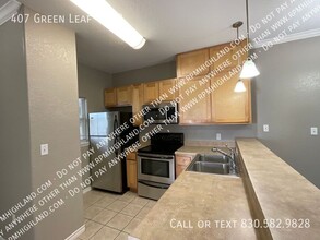 407 Green Leaf in Horseshoe Bay, TX - Building Photo - Building Photo