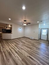 306 Lux Dr in Robinson, TX - Foto de edificio - Building Photo