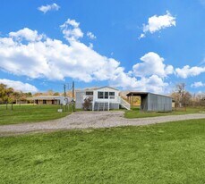 5806 Hwy 35 Bypass in Alvin, TX - Building Photo