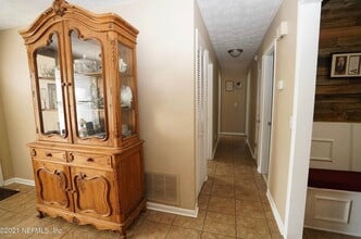 8229 Frost St N in Jacksonville, FL - Building Photo - Building Photo