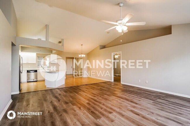 2108 NE 15th Ln in Cape Coral, FL - Foto de edificio - Building Photo