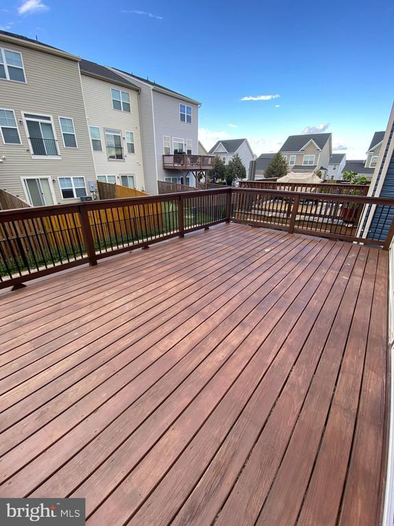 property at 104 Gretchen Ct