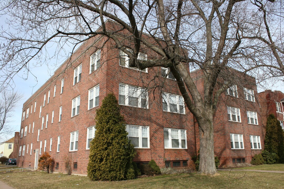 851-853 Wethersfield Ave in Hartford, CT - Foto de edificio