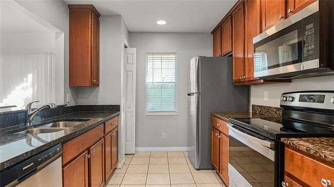 9402 Charlesberg Dr in Tampa, FL - Building Photo - Building Photo