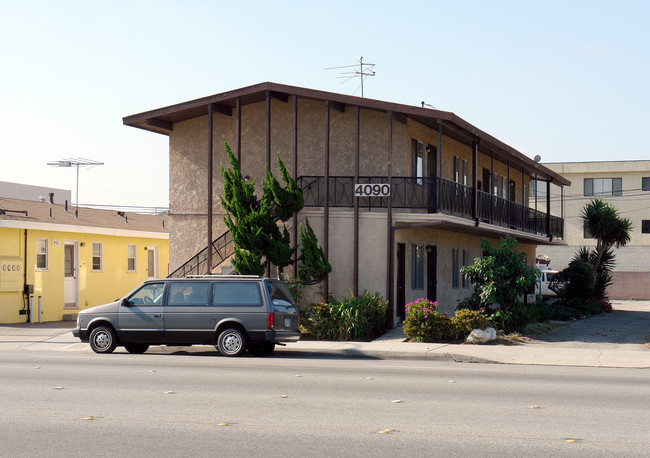 4090 W El Segundo Blvd in Hawthorne, CA - Building Photo - Building Photo