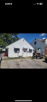 304 E Lehr Ave in Ada, OH - Building Photo