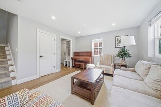 61 Prince St, Unit 75 in Cambridge, MA - Foto de edificio - Building Photo