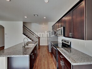 696 N Water St in Henderson, NV - Building Photo - Building Photo