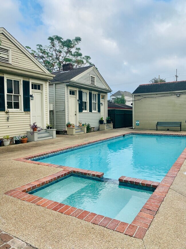 1107 Bordeaux St Rentals in New Orleans, LA