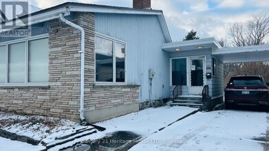 500 Lakeshore Rd in Fort Erie, ON - Building Photo - Building Photo