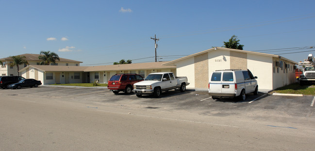 The Flats at the Preserve in Pompano Beach, FL - Building Photo - Building Photo