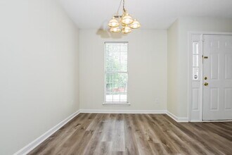 816 Ravins Way in Stockbridge, GA - Building Photo - Building Photo