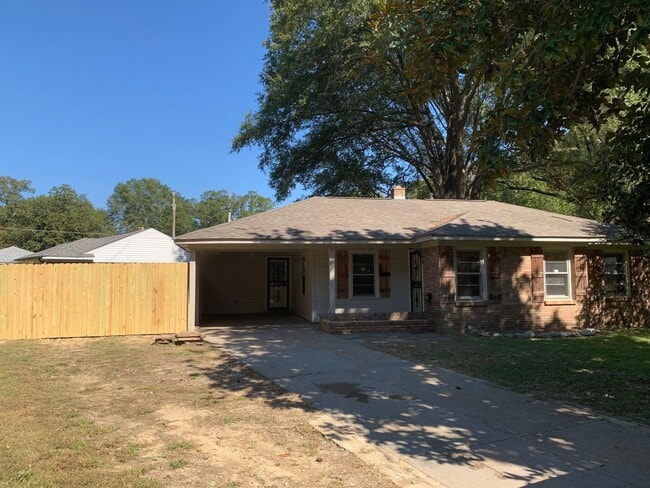 property at 1640 S Perkins Rd