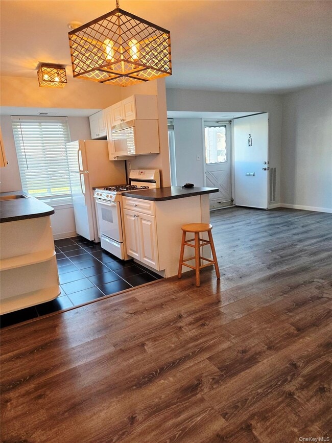 property at 3 Osage Ct