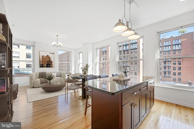 property at 675 E St NW