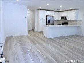 6232 Foxes Dl St in Las Vegas, NV - Building Photo - Building Photo