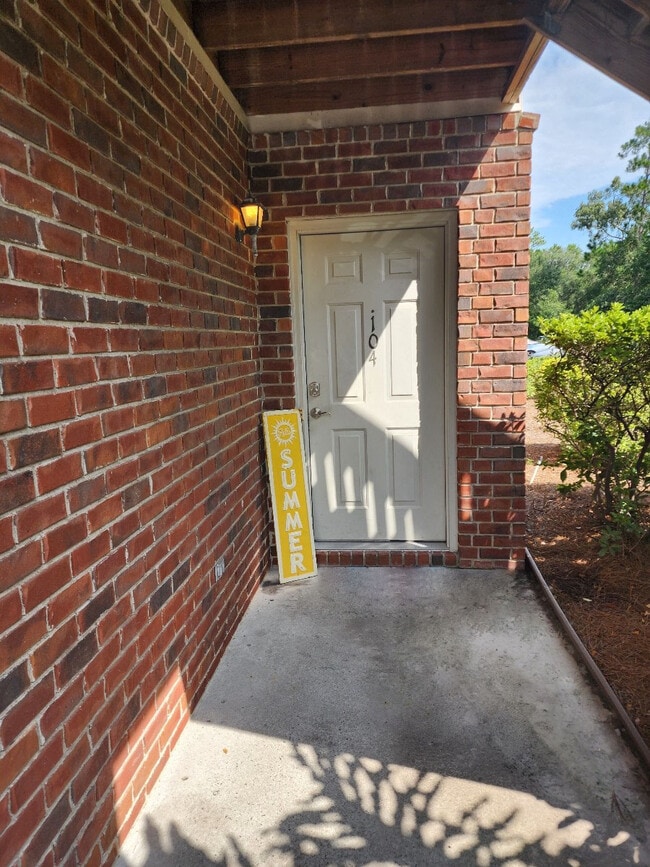 104 Camellia Ct, Unit 104 in Brunswick, GA - Building Photo - Building Photo