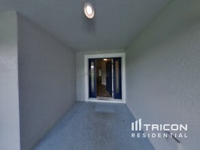 14128 Redwood St in Spring Hill, FL - Building Photo - Building Photo