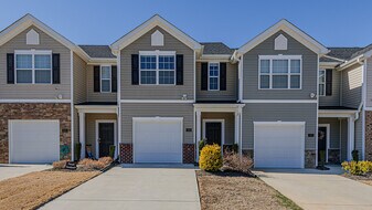 1253 Adrian Ct in Mebane, NC - Building Photo