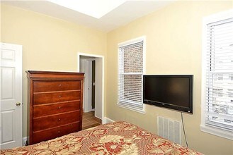 817 6th St NW in Washington, DC - Building Photo - Building Photo