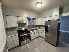 1818 Walnut St in Harrisburg, PA - Building Photo - Building Photo