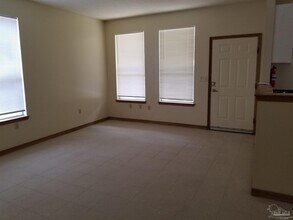 5016 Lillian Hwy in Pensacola, FL - Building Photo - Building Photo