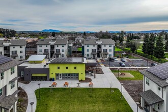 Fair Haven Commons in Fairfield, CA - Building Photo - Building Photo