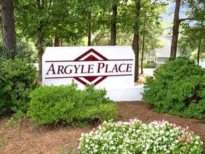 Argyle Place in Hickory, NC - Building Photo - Building Photo