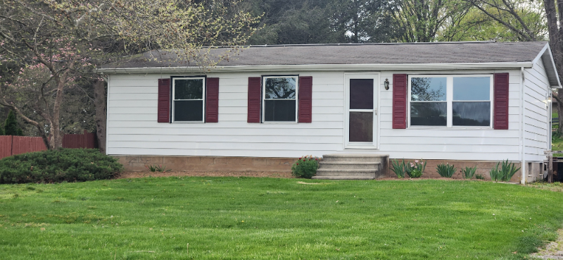 2314 N Penryn Rd in Manheim, PA - Building Photo