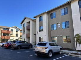 The Bluffs on 44th in Capitola, CA - Building Photo
