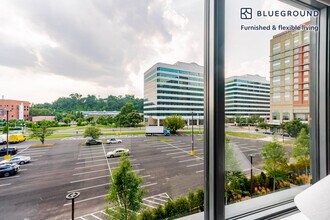 3030 Potomac Ave in Arlington, VA - Building Photo - Building Photo