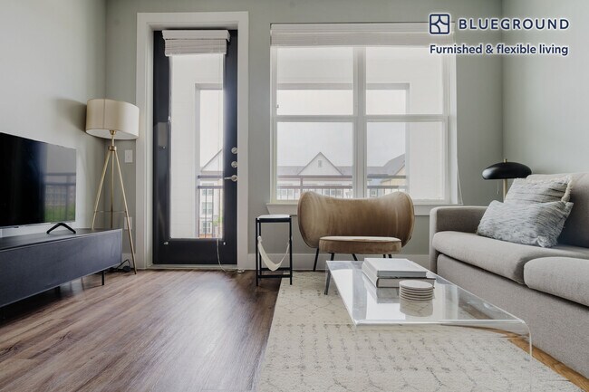 5005 E Parmer Ln in Austin, TX - Foto de edificio - Building Photo