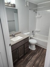 Montrose Square in Fort Wayne, IN - Foto de edificio - Building Photo