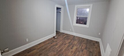1849 Westview Dr in Indianapolis, IN - Foto de edificio - Building Photo