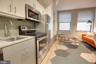42 S 15th St, Unit 1B-1204 in Philadelphia, PA - Building Photo - Building Photo