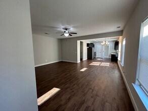 6214 Cathwick Dr in Mc Calla, AL - Building Photo - Building Photo