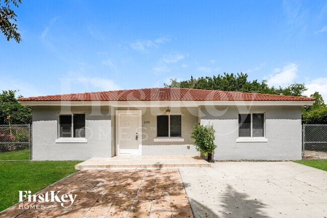 property at 21728 Ingraham Ave Rd