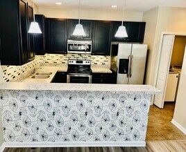 1752 Halesworth Ln in Virginia Beach, VA - Building Photo - Building Photo