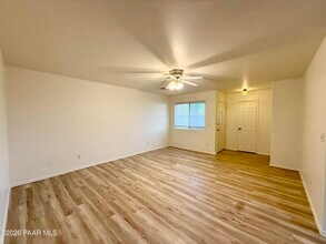 7160 E Thrush Ln in Prescott Valley, AZ - Building Photo - Building Photo