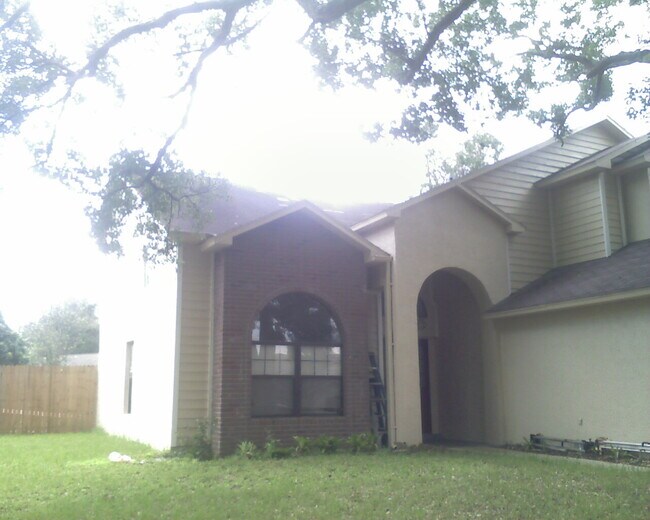 2472 Lake Jackson Cir in Apopka, FL - Building Photo - Building Photo