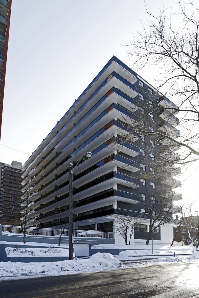 Stonecliffe Apartments in Ottawa, ON - Building Photo - Building Photo