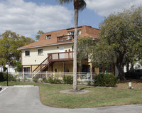 117 Voorhis St in Ft. Myers, FL - Foto de edificio - Building Photo